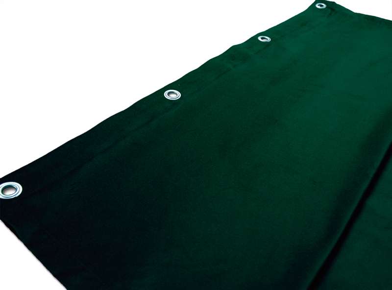 konfektionierter Bühnensamt grün 9m x 6m
